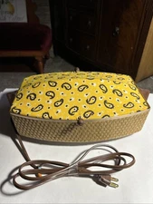 Vintage Cosmopolitan Electric Bun Bread Warmer Salton Yellow Paisley. Tested