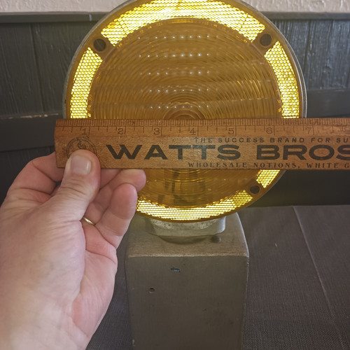Vintage 1960s Stratolite Warning Yellow Barrier Light EHD Aluminum Casing, RARE! - Picture 2 of 13