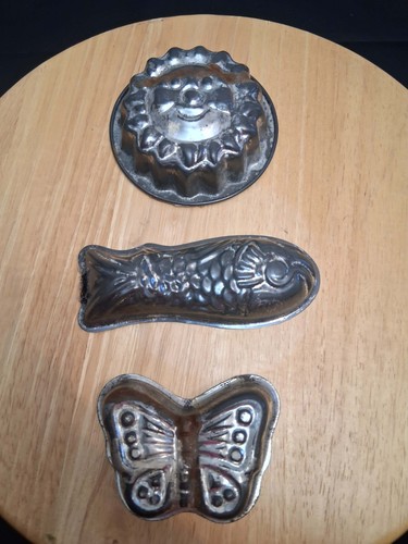 Vintage Jell-O Baking Mini Aluminum Metal Fluted Molds, 3" - Picture 1 of 16