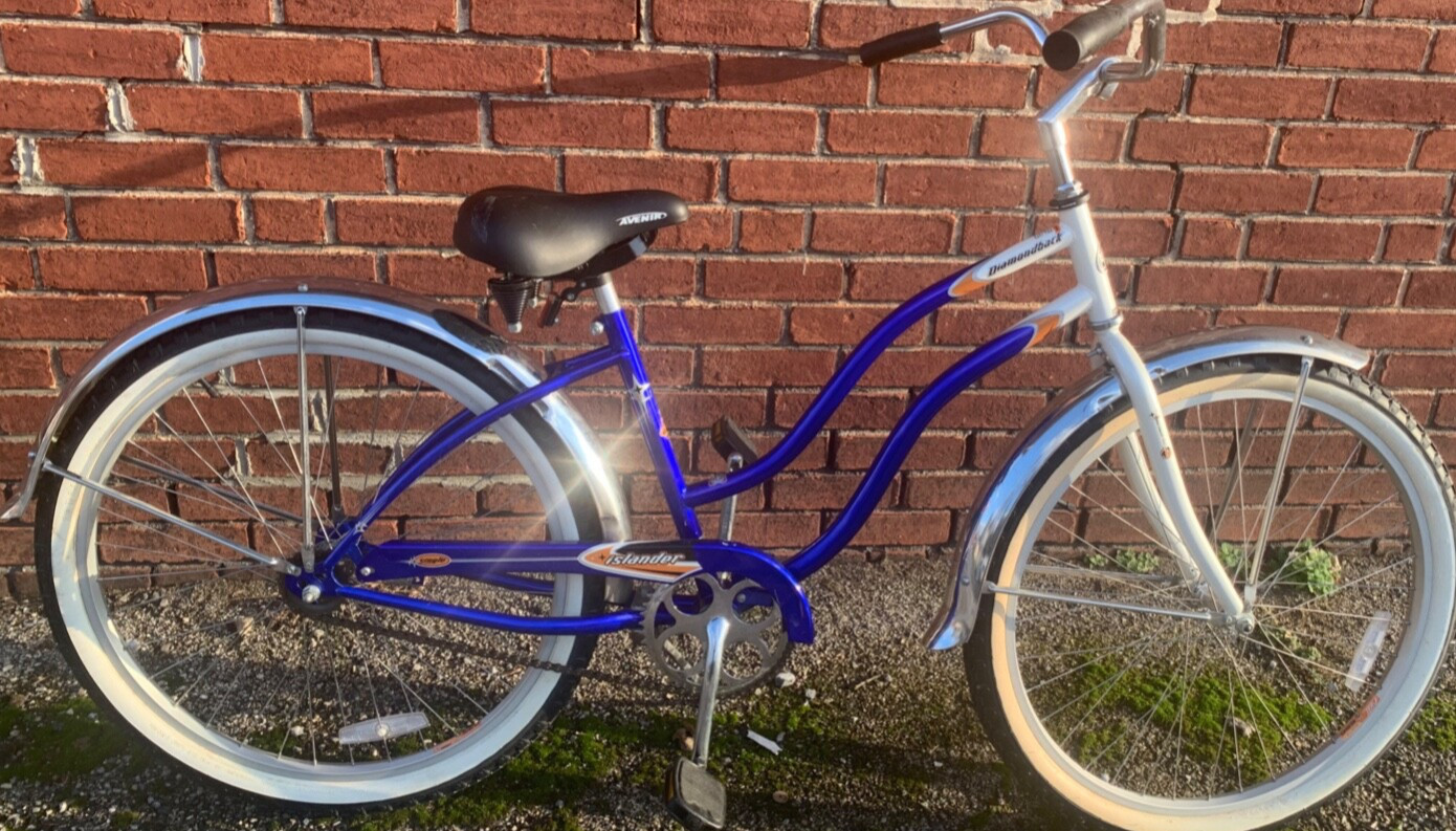 Diamondback Islander beach cruiser. Women's single speed. Ke