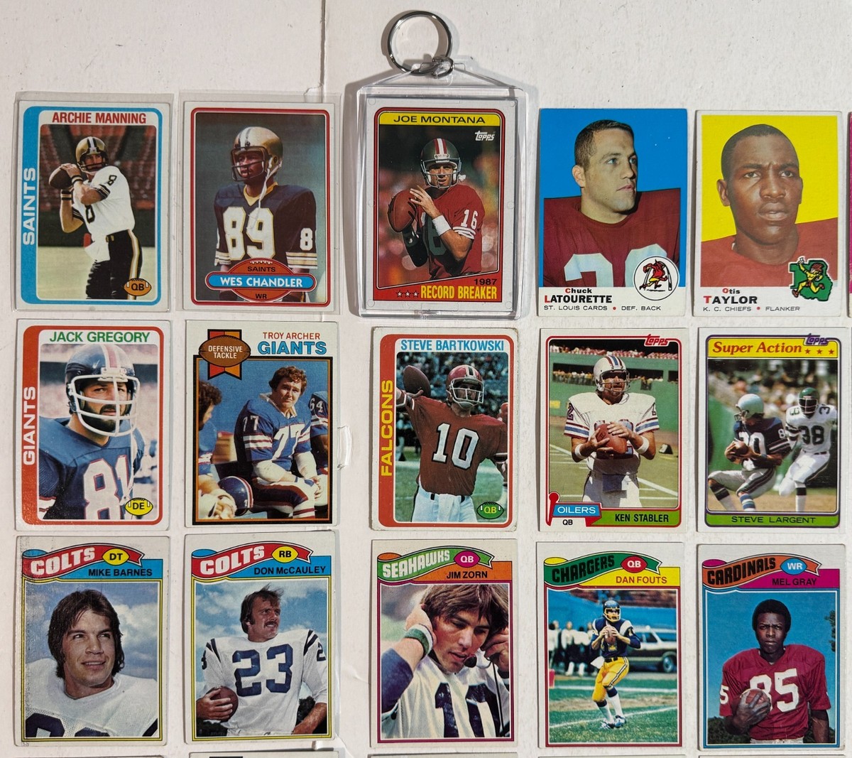 1960s 70s 80s Topps NFL Football Trading Card Mixed Lot of 88 w/ Rookies  HOFers