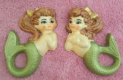 MCM Mermaids Chalkware Kitsch Kitschy Wall Hanging Plaques Set of 2 VTG Green