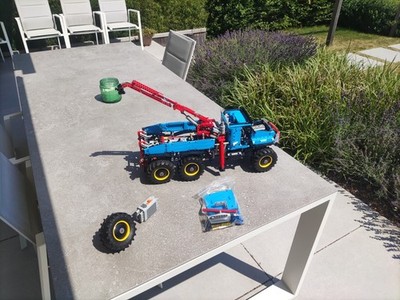 LEGO TECHNIC 6x6 Geländewagen-Abschleppwagen-Set 42070, unvollständig und...
