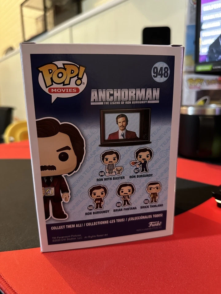 Funko POP! Películas: Anchorman #948 - Convención de Verano Ron Burgundy 2020 Foto 3 de 4