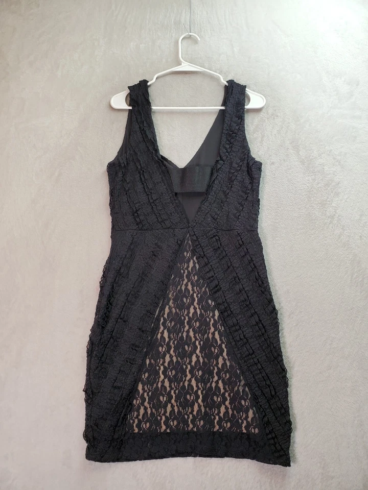 Vestido Vaina GUESS Los Angeles Para Mujer Grande Negro Encaje Floral Sin Mangas Cuello en V Foto 2 de 4