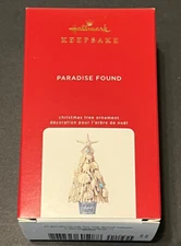 2020 Hallmark | Paradise Found | Christmas Tree Decorated with Shells | QGO1994