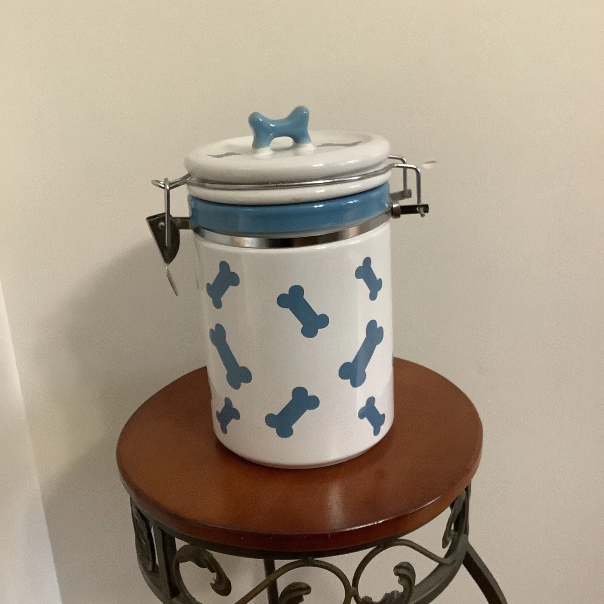 Ceramic dog food clearance container