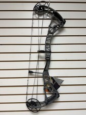 NEW Bowtech Core SR in Smoke Grey Right Hand 70# 25-30" Compound Bow