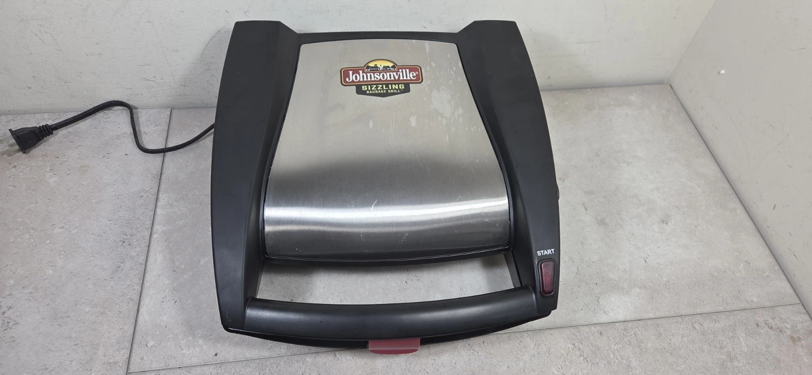 Johnsonville Sizzling Sausage Indoor Electric Grill BTG0498 Black No Drip Tray