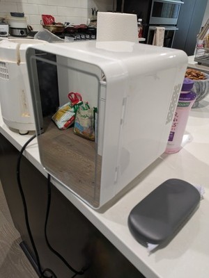 Mini Beauty Fridge with Mirror - 4L Mini Fridge
