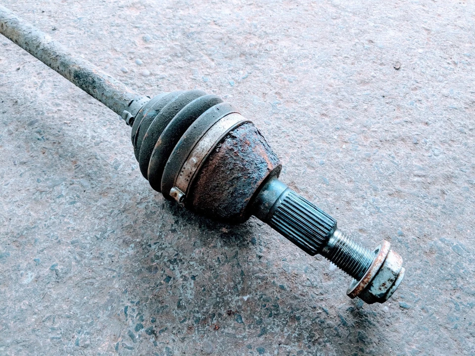 VAUXHALL ANTARA 2.0 CDTI N/S/R PASSENGER SIDE REAR DRIVESHAFT - Image 3 of 3