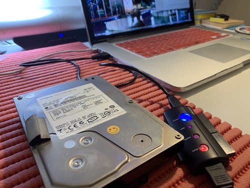 HITACHI APPLE 500GB 3.5 SATA HARD DISC HDT721050SLA360 100% TESTATO - VEDI FOTO - Foto 2 di 9
