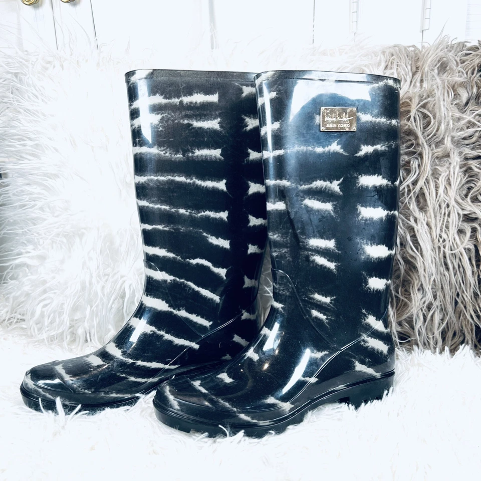 Botas de lluvia Nicole Miller para mujer de día lluvioso usadas precio de venta sugerido por el fabricante 89 USD talla 8 Foto 2 de 4