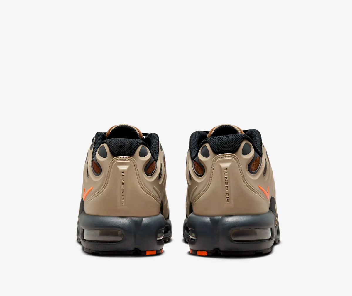 Nike Air Max Plus Drift 'Sanddrift/Hyper Crimson' | Men Size