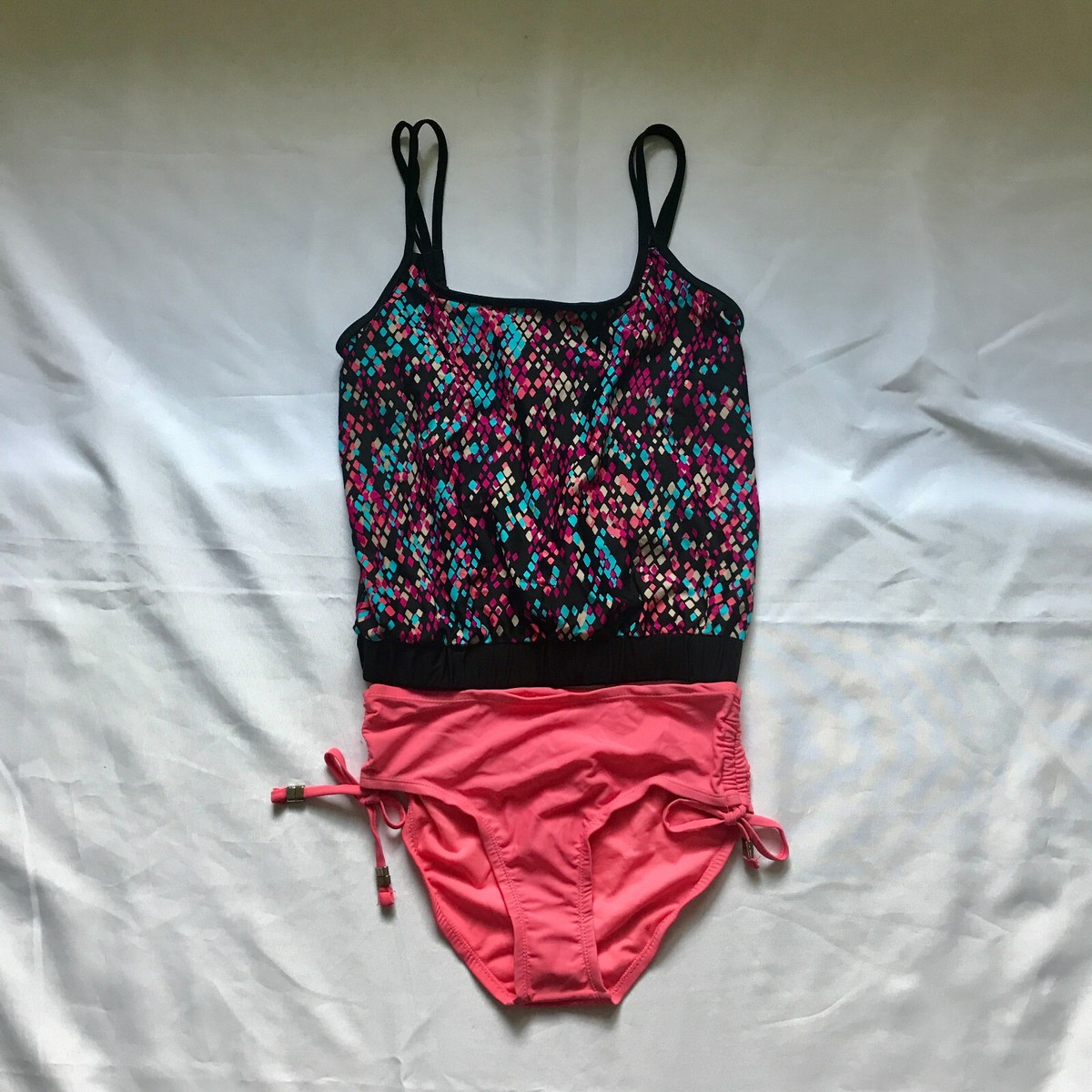 Catalina Women's 2-Piece Multi-Color Print Tankini Swimsuit Size - Main Image