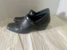 Born Black Leather Clogs Shoes Slip On Split Toe Work Casual Womens US 9.5