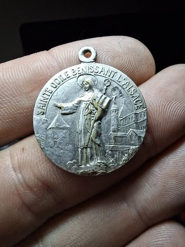 Religious medal Ste Odile Benissant Alsace