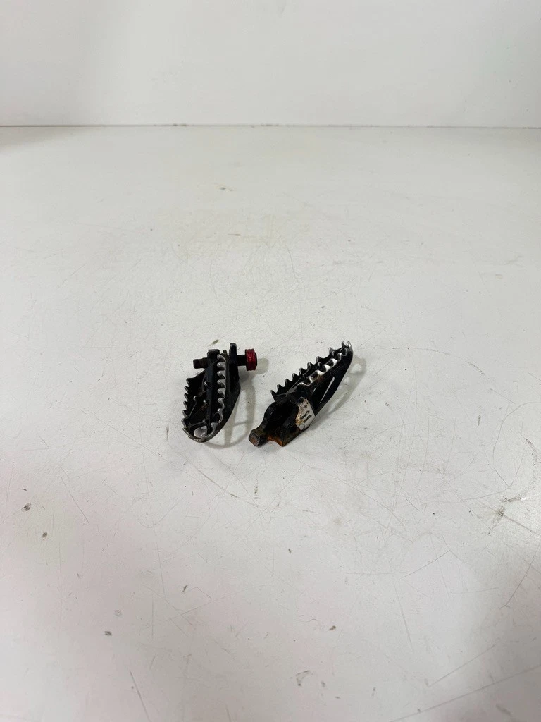 2012-2016 KAWASAKI KX450F FOOT PEG SET WITH PINS AND SPRINGS #179