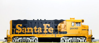 ATHEARN 91555 ATSF SANTA FE CF7 CABINA REDONDA #2600 DCC & SOUND