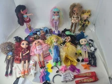 Lot Of 11 Dolls Lol Suprise Rainbow High Nanana And Others + Accesories