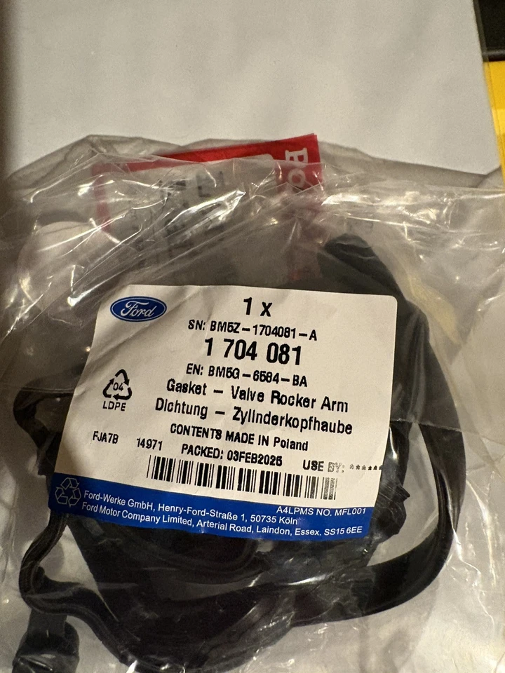 1.6 ecoboost Genuine Ford Fiesta ST180/ Focus/ Kuga/ Mondeo  Rocker Cover Gasket - Image 2 of 4