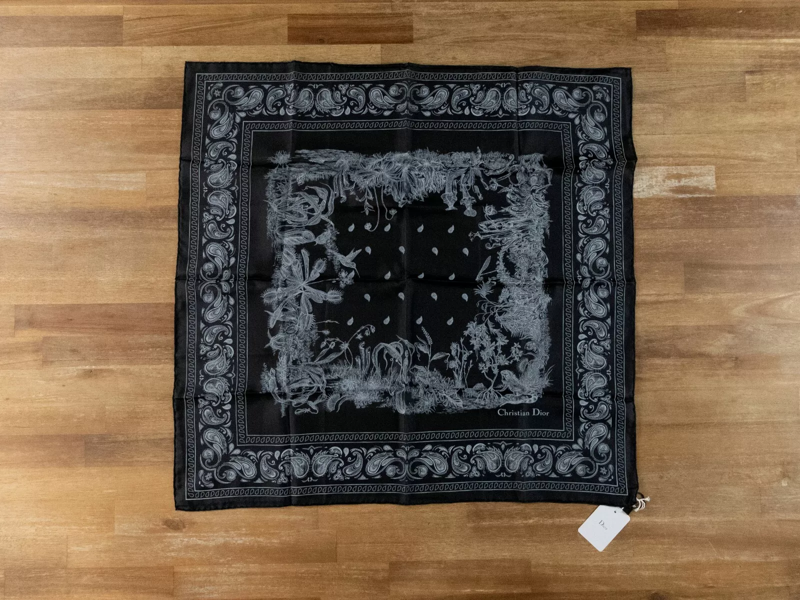 Foulard foulard soie imprimé cachemire DIOR Carnivora noir Vénus authentique