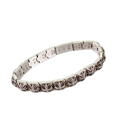 【正規品】ChromeHearts リング　PYRAMIDPLS SLV 正規品】ChromeHearts リング PYRAMIDPLS SLV - メルカリ