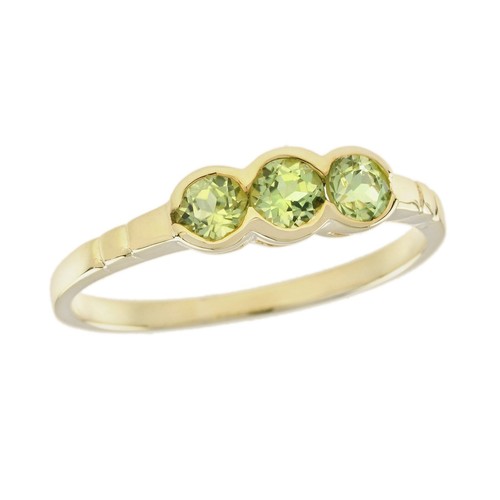 9K Yellow Gold Natural Peridot Vintage Style Three Stone Ring - Picture 2 of 8