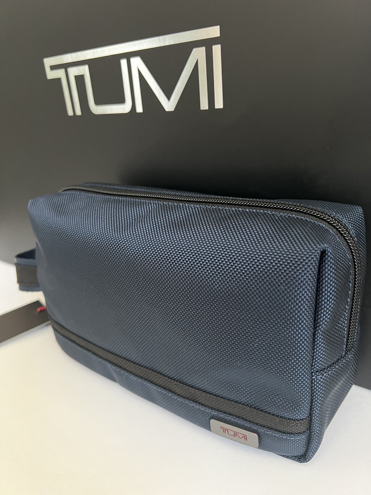 Tumi Navy Blue Medium Kit Travel Accessory Zipper Pouch Bag