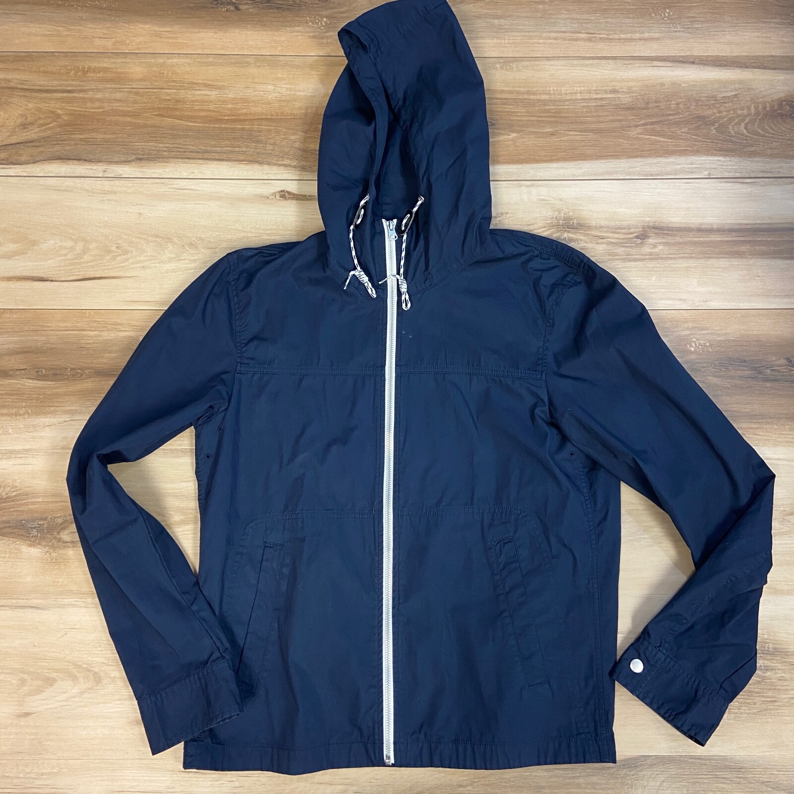 windbreaker jacket uniqlo