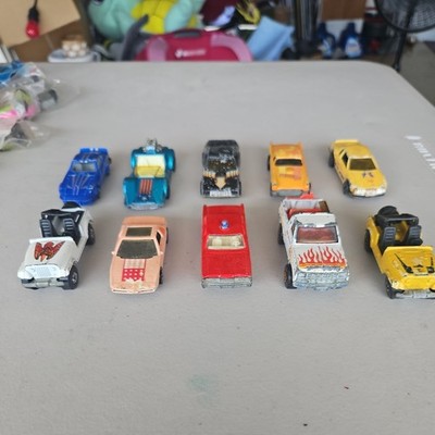 Vintage Hot Wheels Lot of 10.      40