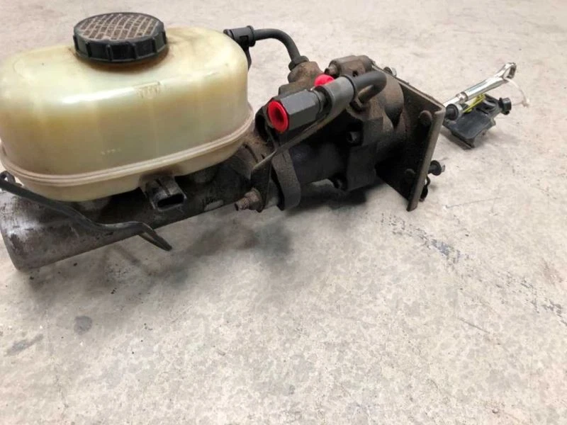 99-02 Ford F250 Super Duty USADO 7.3L 4x4 Potencia Freno Booster con Cilindro Maestro Foto 4 de 4