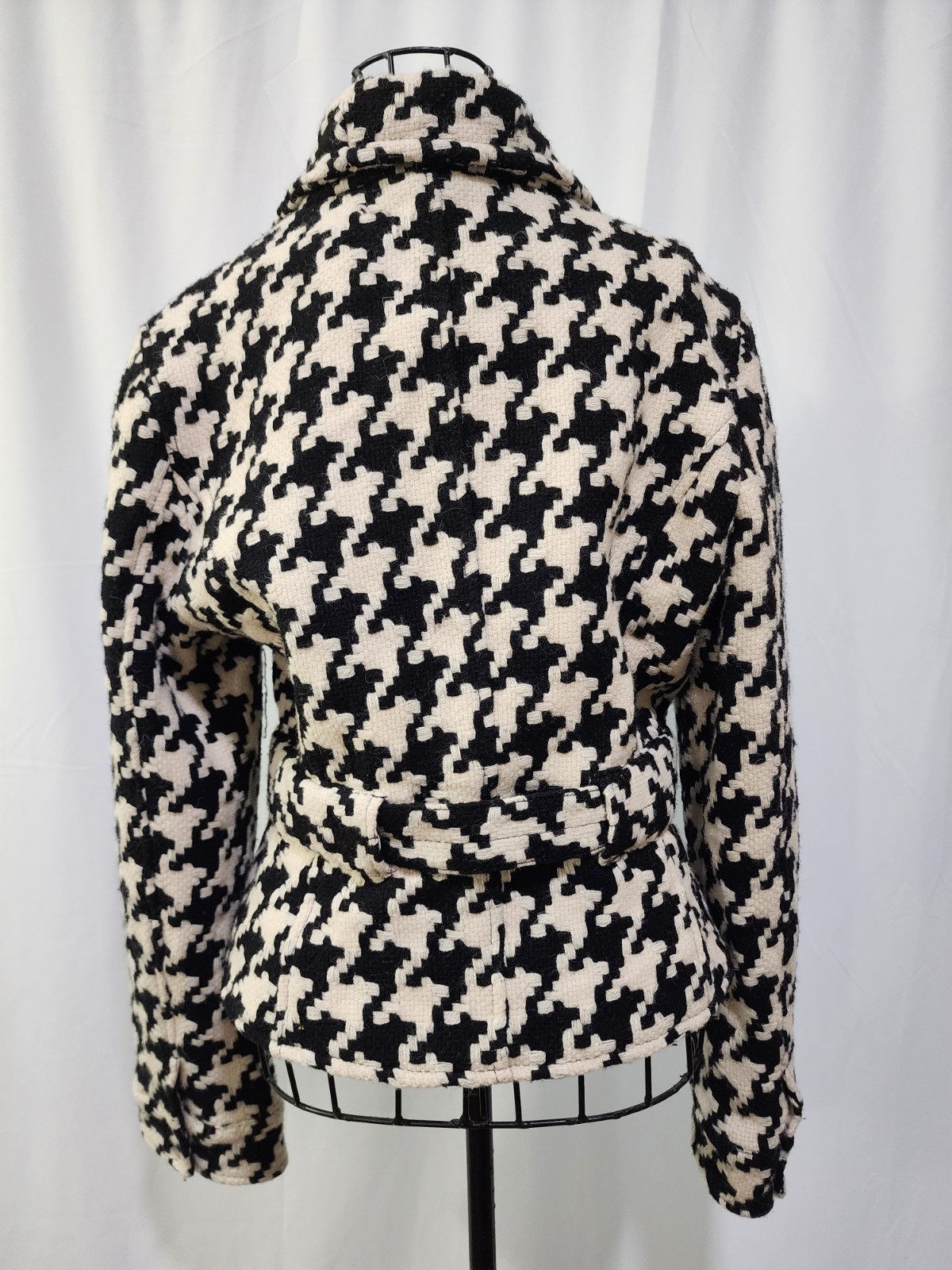 Express Women’s Houndstooth Jacket Size Large Bla… - image 2