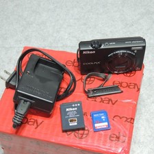 Nikon COOLPIX S6100 16MP 7x Optical Zoom Black w/ Charger  32GB SD Card TESTED