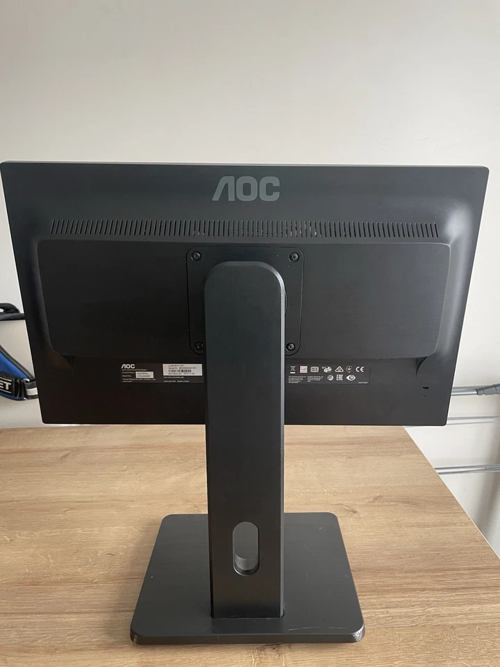 AOC 60 Hz Gaming Moniter - Image 3 of 4