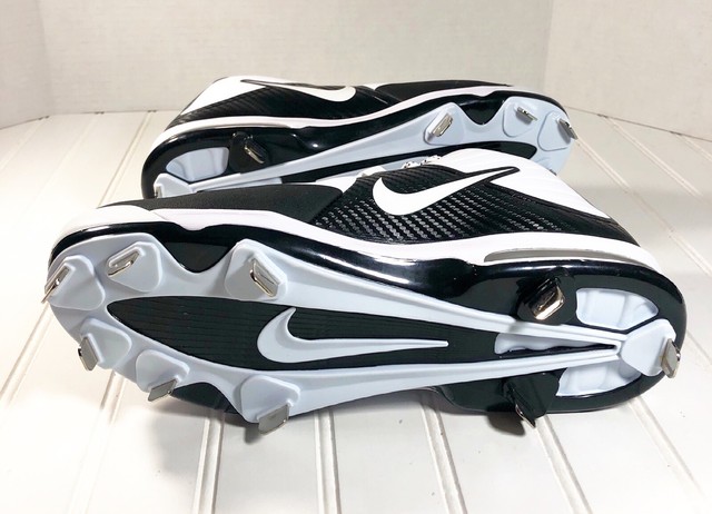 baseball cleats size 10