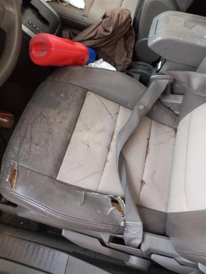 2007 Jeep Patriot Right Tail Light Assembly Brown 481383 Used 133K Miles - Image 3 of 4