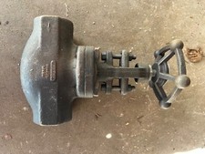 Anvil 830 1 1/2" Forged Steel Threaded Globe Valve