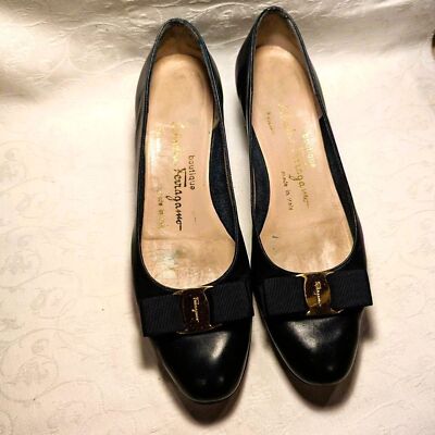 Vintage Salvatore Ferragamo Blue Vara Bow Pump, size