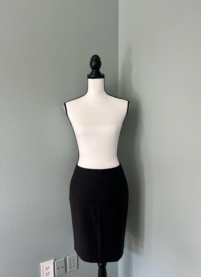 Falda lápiz elástica Ann Taylor para mujer negocios carrera oficina trabajo talla 4P negra