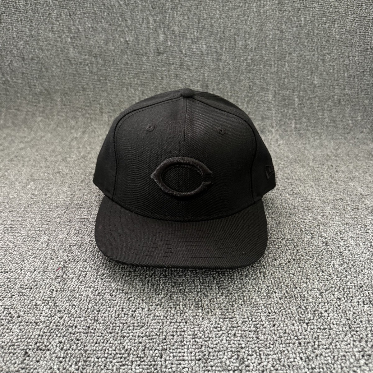 New Era Cincinnati Reds 9FIFTY Snapback Hat Black OSFM Flat Brim
