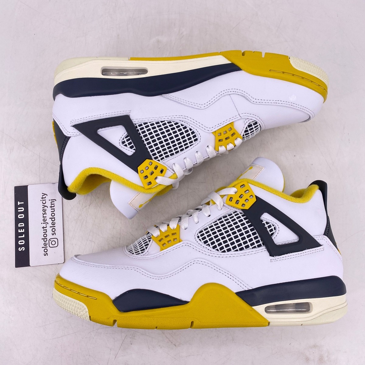 Air Jordan 4 ViViD SALFUR 28㎝ Women's Air Jordan 4 'Vivid Sulfur' (AQ9129-101) Release