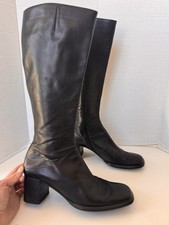 Vintage 90s Y2K Via Spiga Leather Chunky Square Toe Block Heel Boot Whimsy Goth