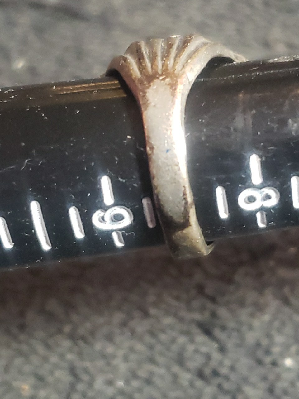 Sterling Silver Solid Ring With Makers MArk (V) 8… - image 3