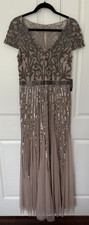 NWT ADRIANNA PAPELL Short Sleeve BEADED V-Neck Godet  Gown size 10