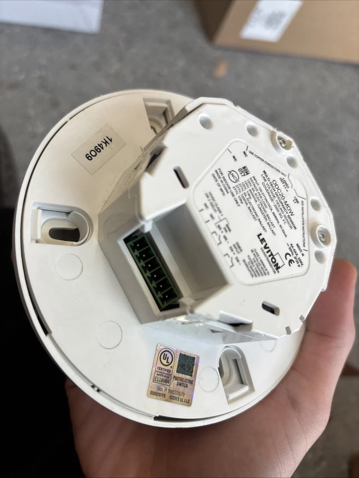 1 O5c20 O5C20-MDW ProVolt Leviton Pro Volt OCC Sensor Room Control - Image 3 of 4
