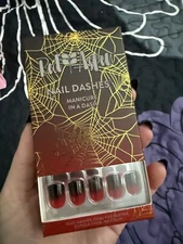 New Red Aspen TRISTA OR TREAT  Short Square Pop On Nail Dashes Halloween