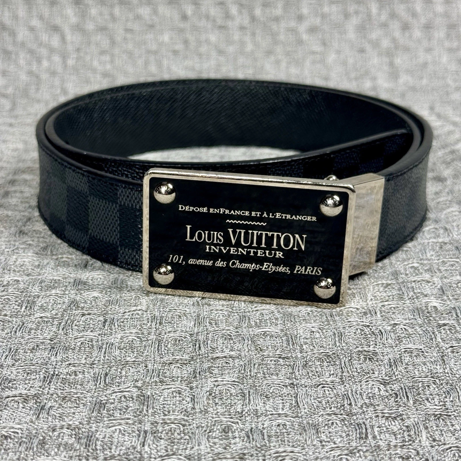 LOUIS VUITTON（LV） Cintura reversibile Louis Vuitton Damier grafite inventore 100 40 M9632 CA1122 LEGGI