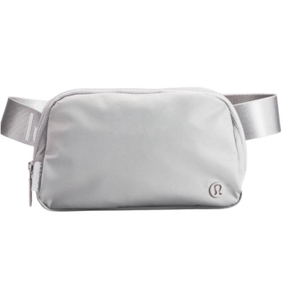 Everywhere Belt Bag 1L Wordmark Silver Drop / White Crossbody Bag Unisex 