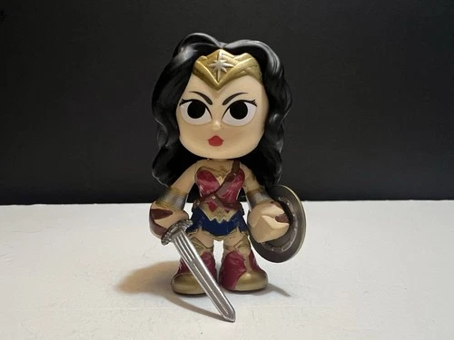 Funko Mystery Minis Wonder Woman Mini Vinyl Figure Batman Vs Superman Movie